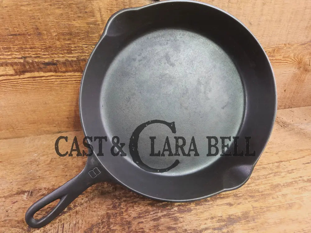 1930’s Griswold #8 Cast Iron Skillet with Large Block Logo 704 G Skillet