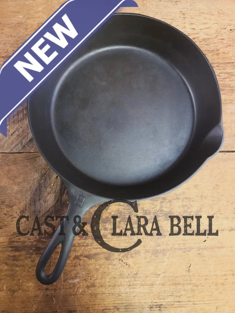 1930’s Griswold #8 Cast Iron Skillet with Large Block Logo 704 G Skillet