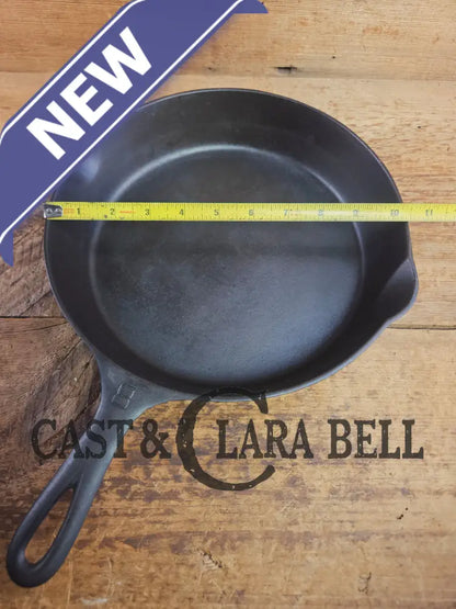 1930’s Griswold #8 Cast Iron Skillet with Large Block Logo 704 G Skillet