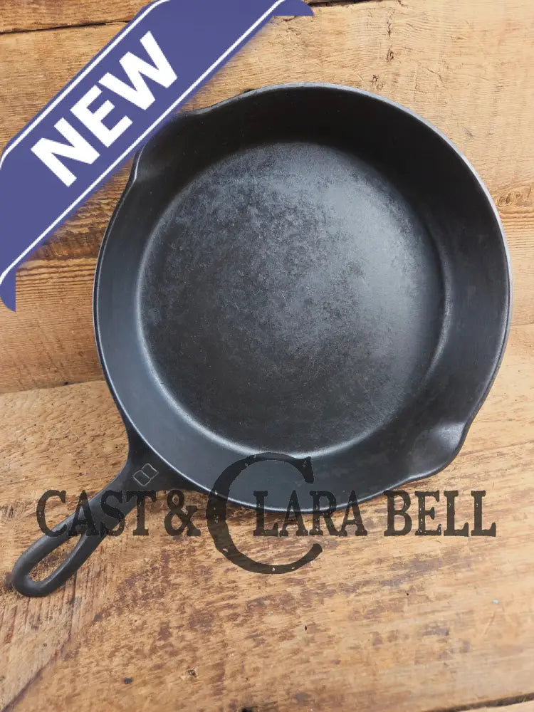 1930’s Griswold #8 Cast Iron Skillet with Large Block Logo 704 H Skillet