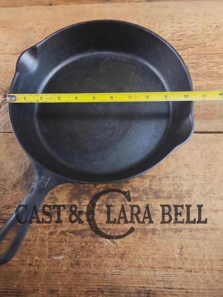 1930’s Griswold #8 Cast Iron Skillet with Large Block Logo 704 H Skillet