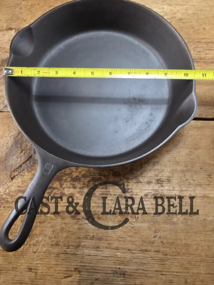 1930’s Griswold #8 Cast Iron Skillet with Large Block Logo 704 R Skillet