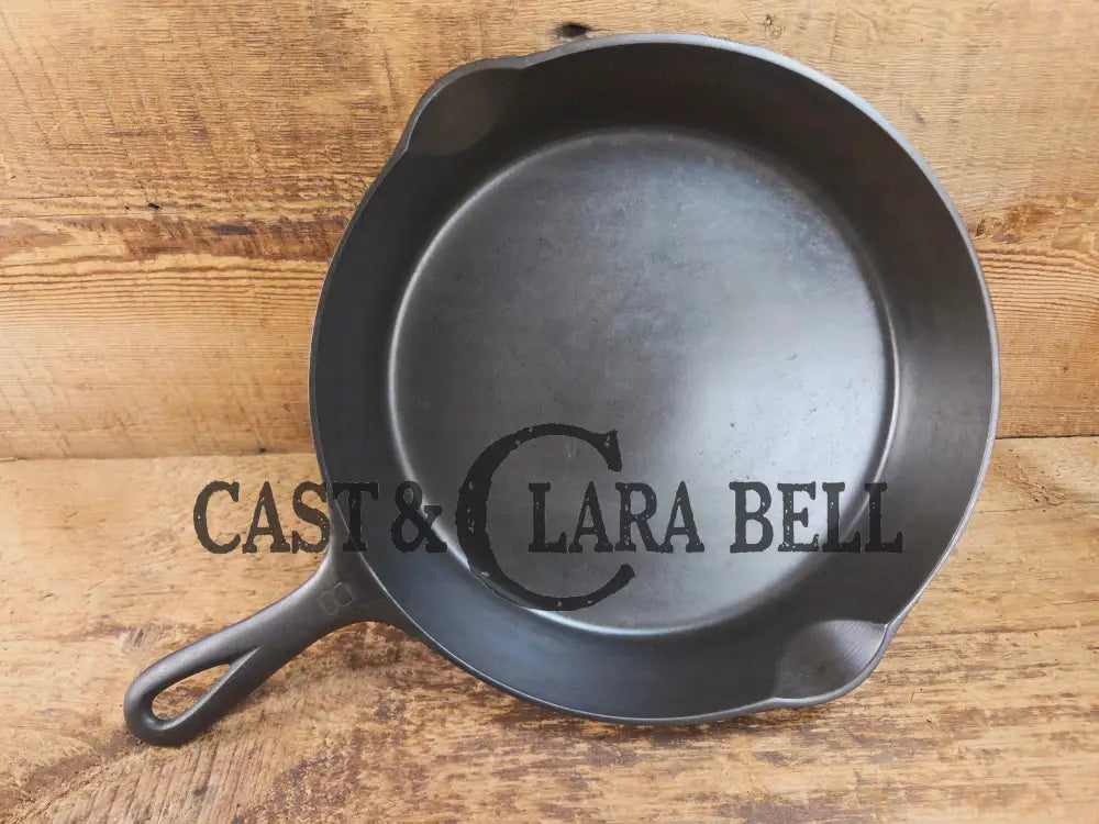 1930’s Griswold #8 Cast Iron Skillet with Large Block Logo 704 T Skillet