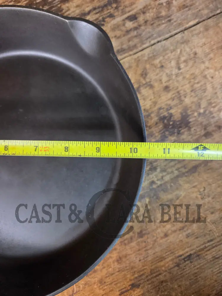 1930’s Griswold #8 Skillet with Large Block Logo and Smooth Bottom 704 S - Skillet