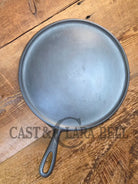 1930’s Griswold #9 Cast Iron Griddle Large Block logo ’Erie PA USA,’609’’. Awesome for pancakes and grilled cheese