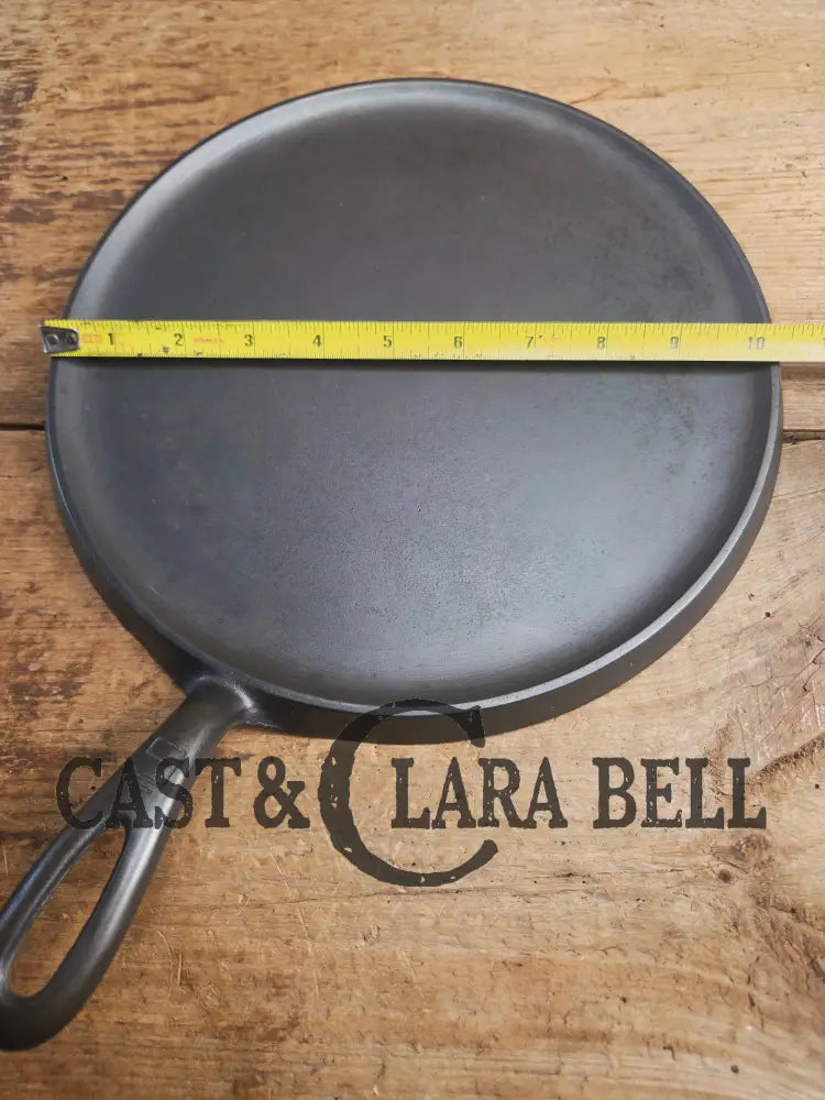 1930’s Griswold #9 Cast Iron Griddle Large Block logo ’Erie PA USA,’609’’. Awesome for pancakes and grilled cheese!