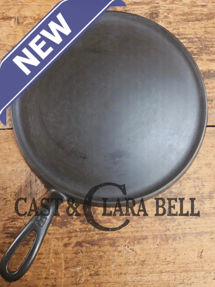 1930’s Griswold #9 Cast Iron Griddle Large Block logo ’Erie PA USA,’609’’. Awesome for pancakes and grilled cheese