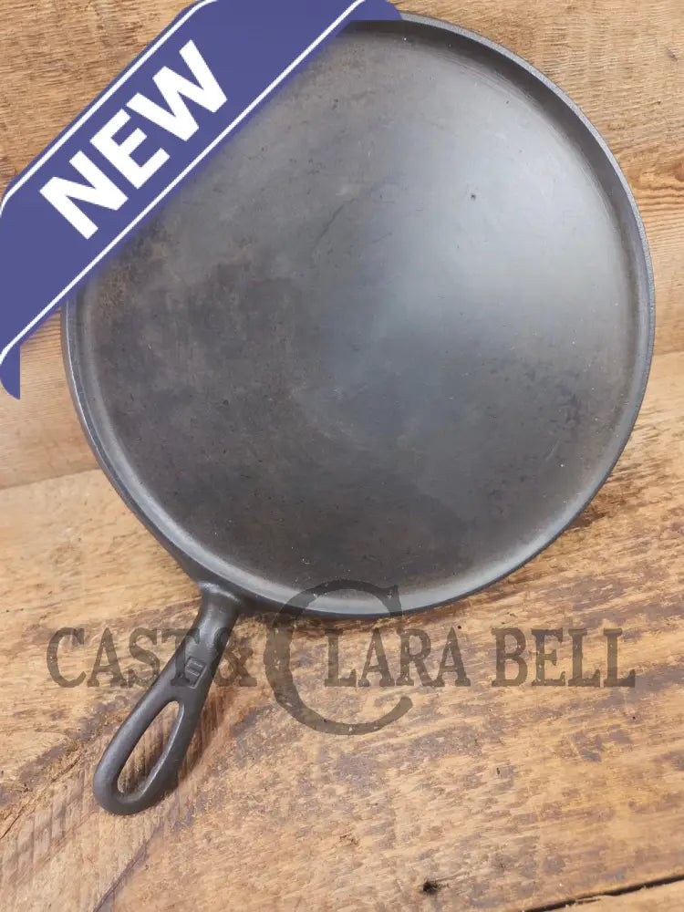 1930’s Griswold #9 Cast Iron Griddle Large Block logo ’Erie PA USA,’609’’. Awesome for pancakes and grilled cheese