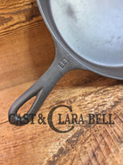 1930’s Griswold #9 Skillet with Large Block Logo and Smooth Bottom 710 C - Skillet