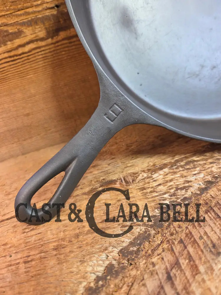 1930’s Griswold #9 Skillet with Large Block Logo and Smooth Bottom 710 C - Skillet