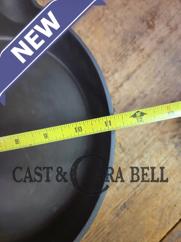 1930’s Griswold #9 Skillet with Large Block Logo and Smooth Bottom 710 C - Skillet