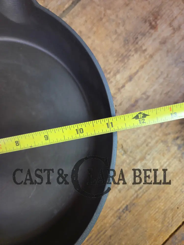 1930’s Griswold #9 Skillet with Large Block Logo and Smooth Bottom 710 C - Skillet