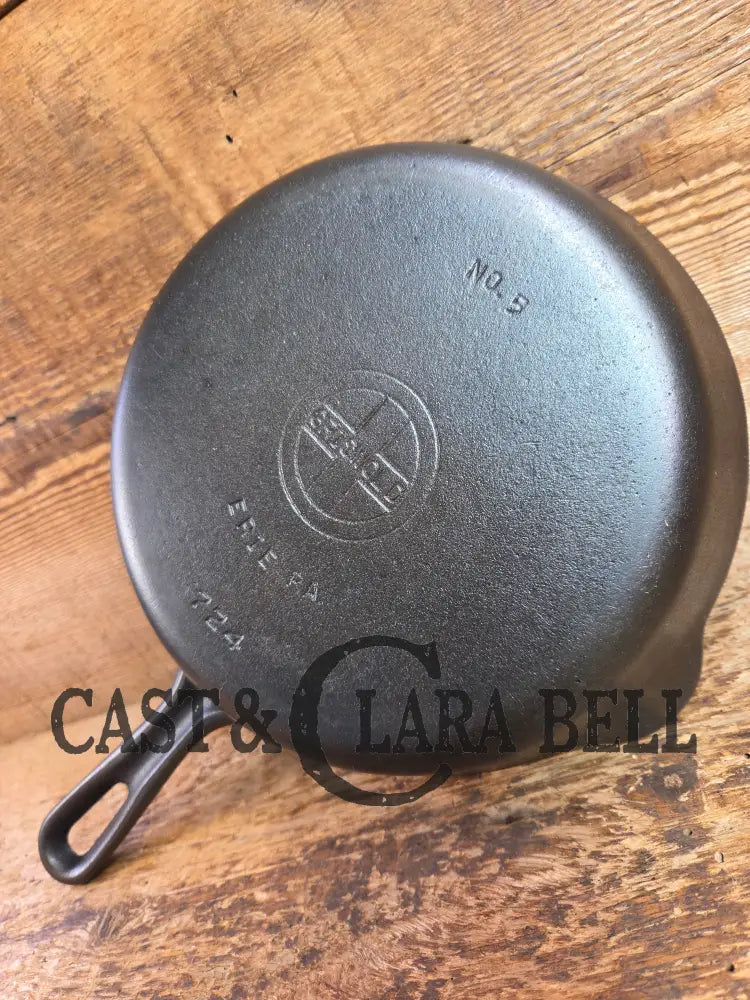 1930’s Griswold No. 5 Saute Skillet Small Logo Grooved Handle Smooth Bottom 724 Skillet