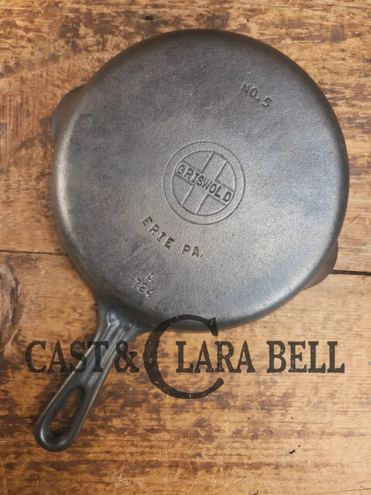 1930’s Griswold No. 5 Saute Skillet Small Logo Grooved Handle Smooth Bottom 724 A Skillet