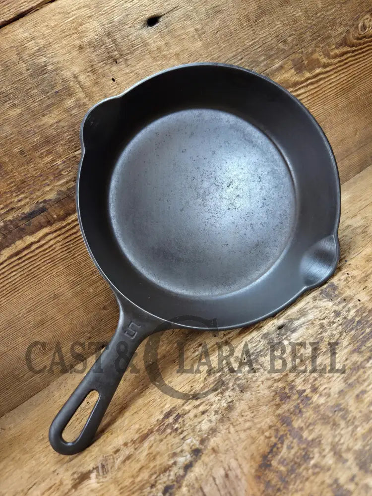 1930’s Griswold No. 5 Saute Skillet Small Logo Grooved Handle Smooth Bottom 724 L. Restored and Ready to Use! Skillet