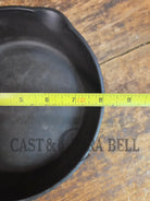 1930’s Unmarked Wagner #8 Skillet with Heat Ring. FANTASTIC daily user for a great price! - Skillet