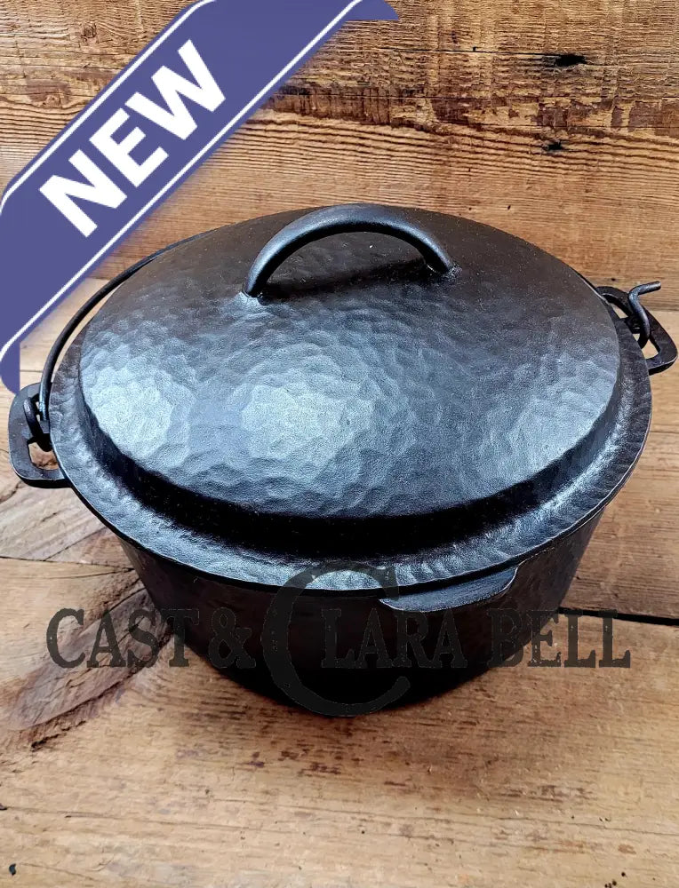 1930’S Wagner #8 Cast Iron Dutch Oven With Hammered Finish. Great Gift Idea! Skillet