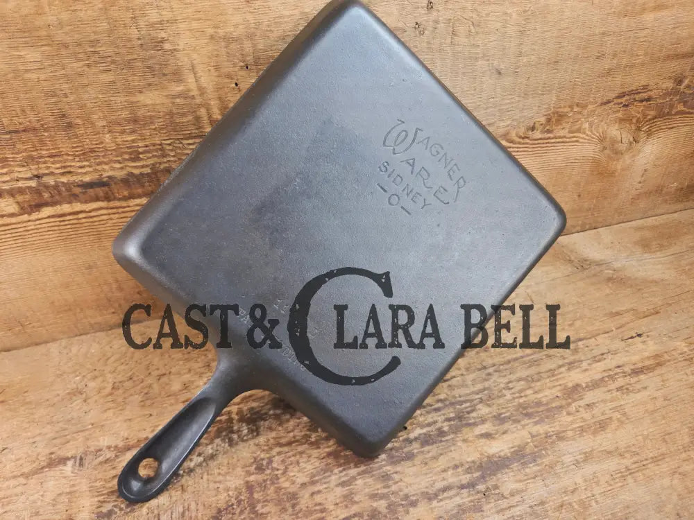 1930’s Wagner Square Skillet with Stylized Logo 1103 Bacon Skillet. GREAT pan to have in the kitchen! Skillet