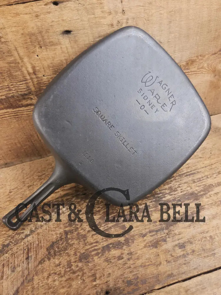 1930’s Wagner Square Skillet with Stylized Logo 1218 D. GREAT pan to have in the kitchen! SC24 Skillet