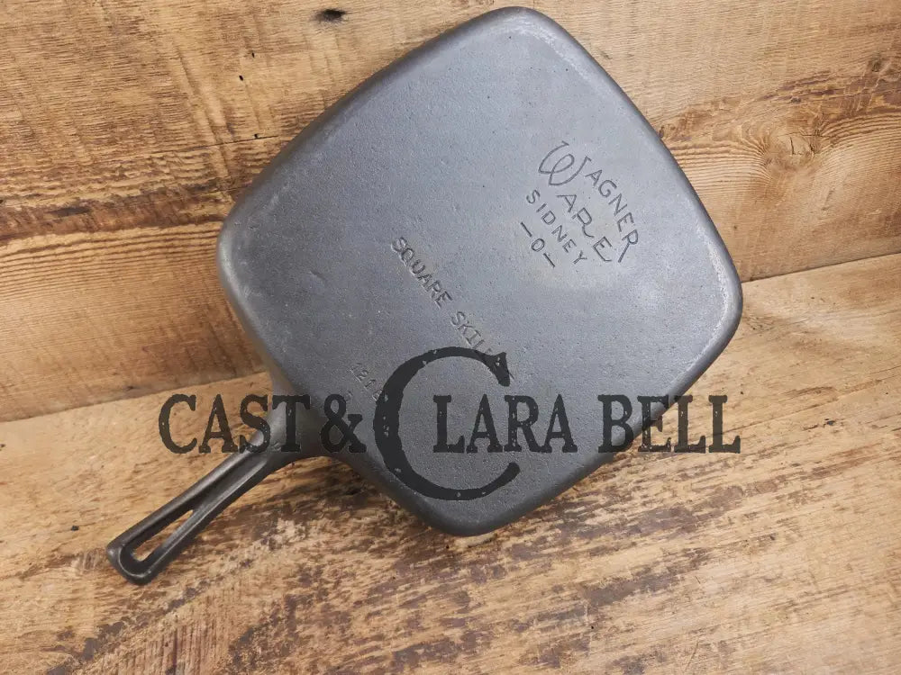 1930’s Wagner Square Skillet with Stylized Logo 1218 D. GREAT pan to have in the kitchen! SC24 Skillet
