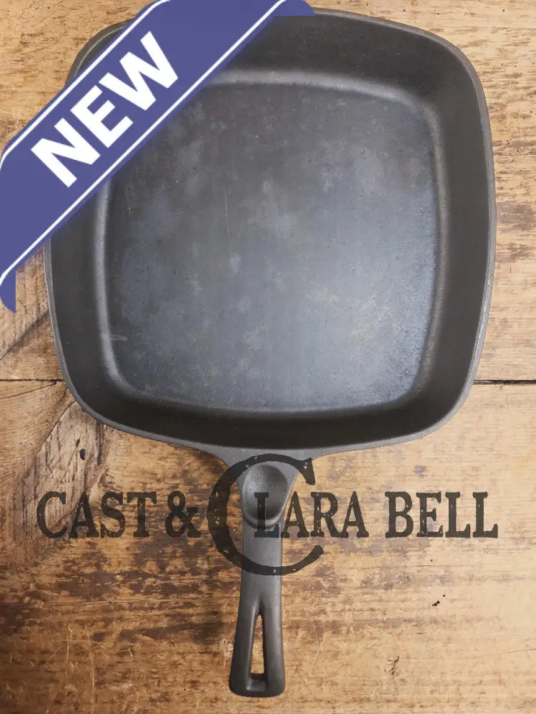 1930’s Wagner Square Skillet with Stylized Logo 1218 D. GREAT pan to have in the kitchen! SC24 Skillet