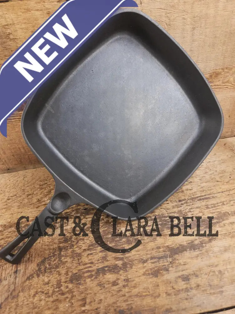 1930’s Wagner Square Skillet with Stylized Logo 1218 D. GREAT pan to have in the kitchen! SC24 Skillet