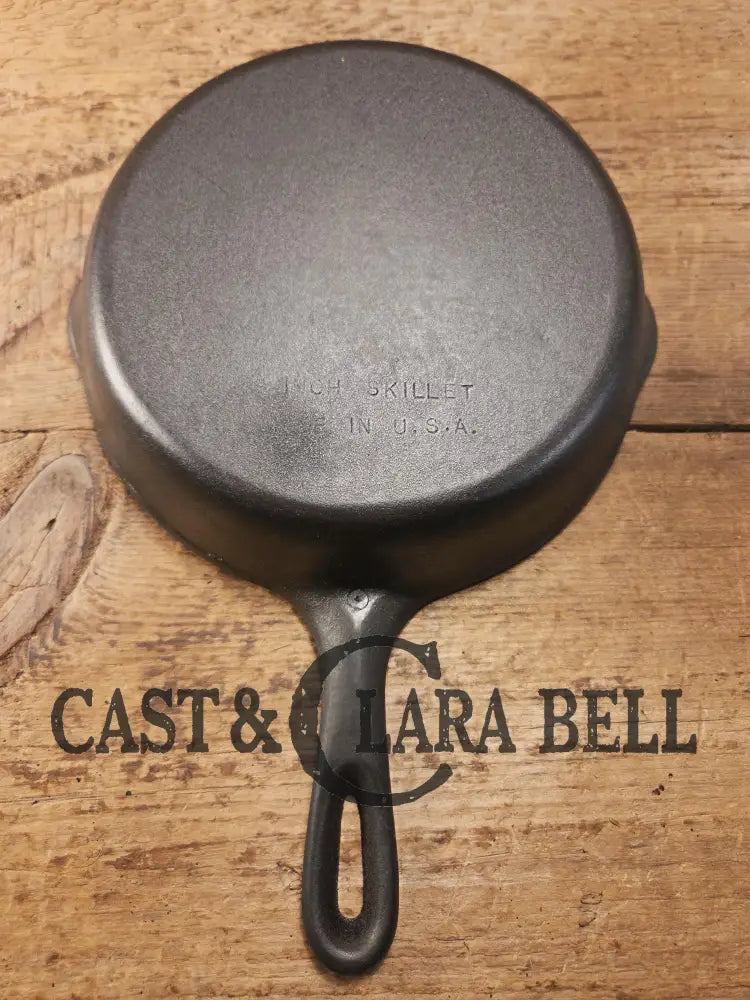 1930’s Wagner Unmarked #6 Cast Iron Sautee Skillet perfect first pan or daily user! Skillet