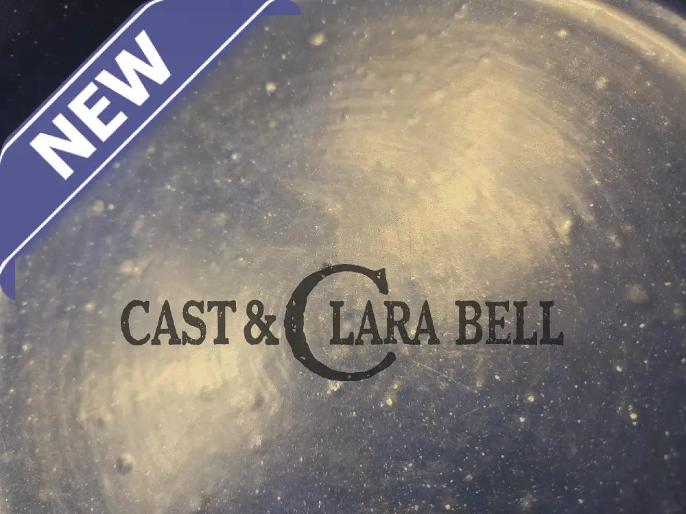 1930’s Wagner Unmarked #8 Cast Iron Sautee Skillet with blue speckled enamel! SC24 Skillet