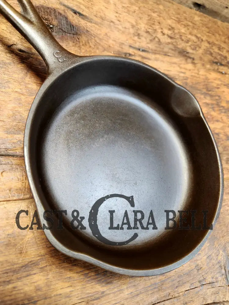 1930’S Wagner Ware #3 Cast Iron Egg Skillet 1053 J. Great Gift! Sc24