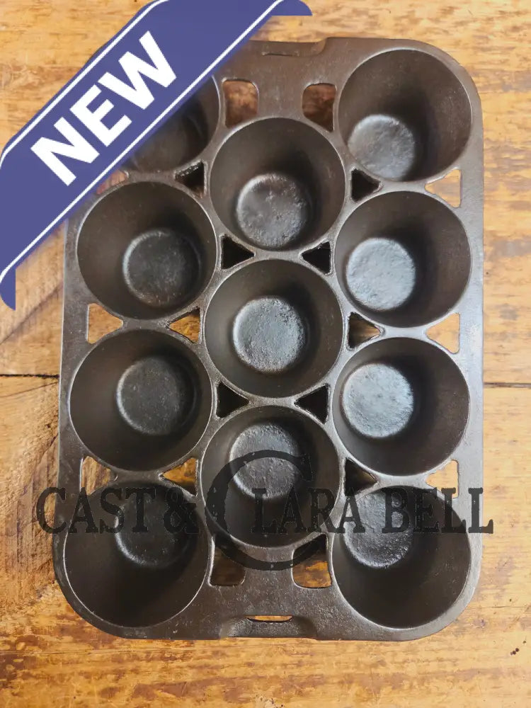 1930’s Wagner Ware Cast Iron Popover Pan 11 cup 1337 ’S’. Perfect for cornbread muffins or popovers Bakeware