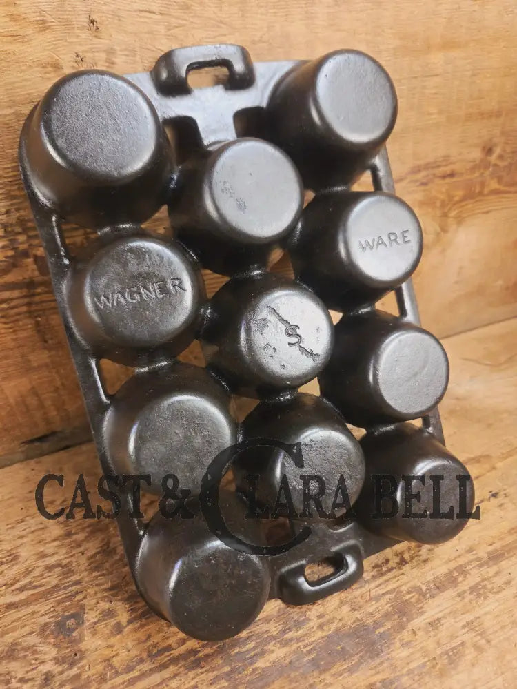 1930’s Wagner Ware Cast Iron Popover Pan 11 cup 1337 ’S’. Perfect for cornbread muffins or popovers Bakeware