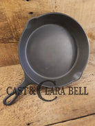 1930’s Wardway by Wagner Cast iron Skillet. #1432. These are not found often beautiful every day skillet with a cool
