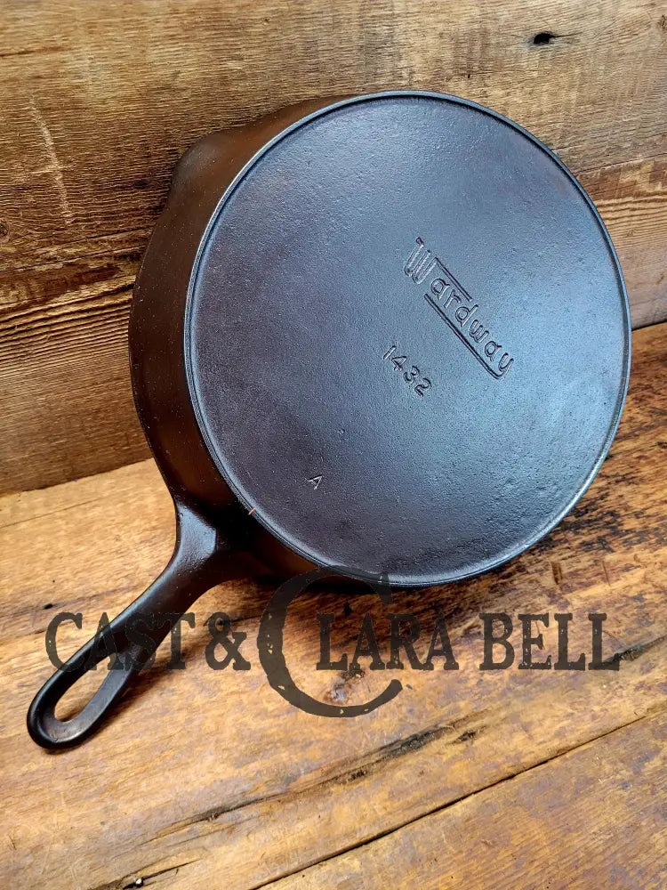 1930’S Wardway By Wagner Cast Iron Skillet. #1432. These Are Not Found Often Beautiful Every Day