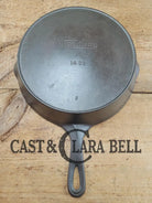 1930’s Wardway by Wagner Cast iron Skillet. #1432. These are not found often beautiful every day skillet with a cool