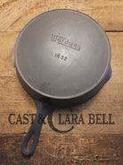 1930’s Wardway by Wagner Cast iron Skillet. #1432. These are not found often beautiful every day skillet with a cool