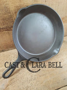 1930’s Wardway by Wagner Cast iron Skillet. #1432. These are not found often beautiful every day skillet with a cool