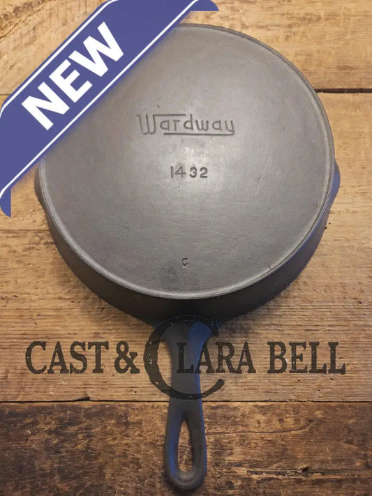 1930’s Wardway by Wagner Cast iron Skillet. #1432. These are not found often beautiful every day skillet with a cool