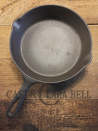 1930’s Wardway by Wagner Cast iron Skillet. #1432. These are not found often beautiful every day skillet with a cool