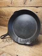 1930’s Wardway by Wagner Cast iron Skillet. #9 Size #1433. These are not found often beautiful every day skillet with a