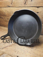 1930’s Wardway by Wagner Cast iron Skillet. #9 Size #1433. These are not found often beautiful every day skillet with a