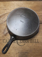 1930’s Wardway by Wagner Cast iron Skillet. #9 Size #1433. These are not found often beautiful every day skillet with a