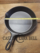 1930’s Wardway by Wagner Cast iron Skillet. #9 Size #1433. These are not found often beautiful every day skillet with a