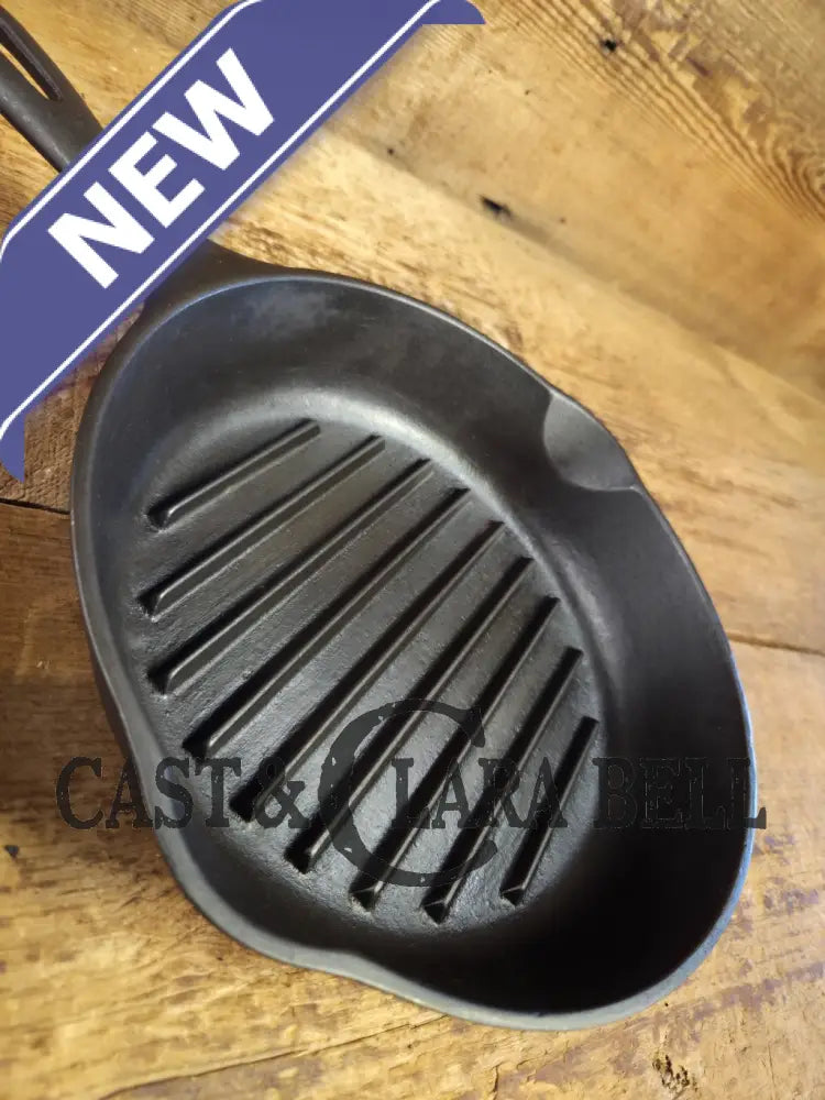1940’s Angus Broiler by Wagner #1126. Beautiful and hard to find piece. Restored Seasoned Ready to Use Skillet