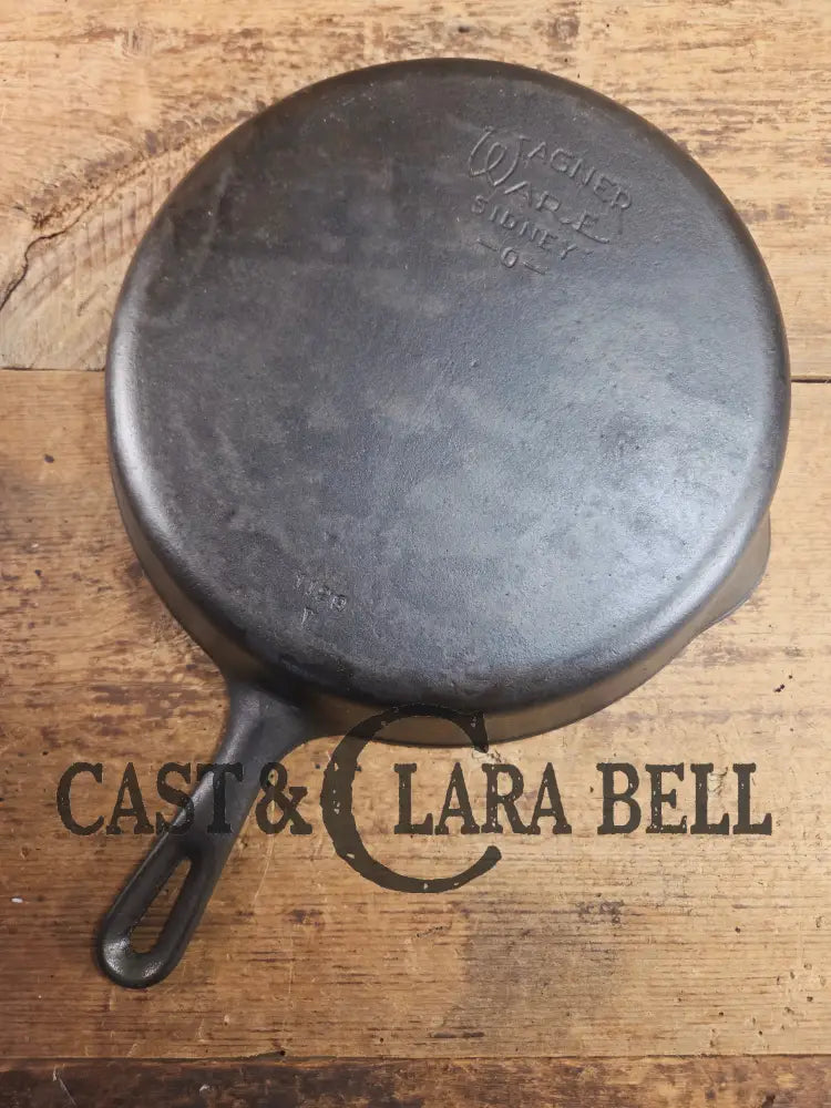 1940’s Big #9 Angus Broiler by Wagner. #1129 Fully marked beautiful and handy piece for grilling veggies and proteins!