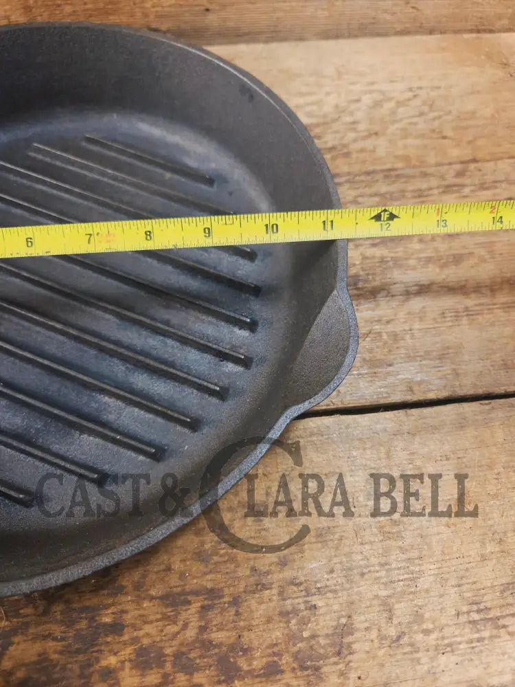 1940’s Big #9 Angus Broiler by Wagner. Beautiful and handy piece for grilling veggies and proteins! - Skillet