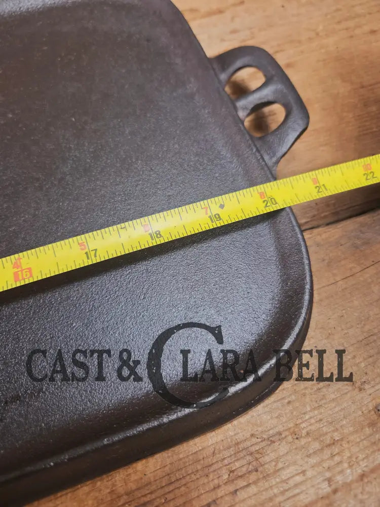 1940’s era Lodge 9 Long Griddle. Great for the grill or stove top for pancakes or burgers! (Copy) Griddle
