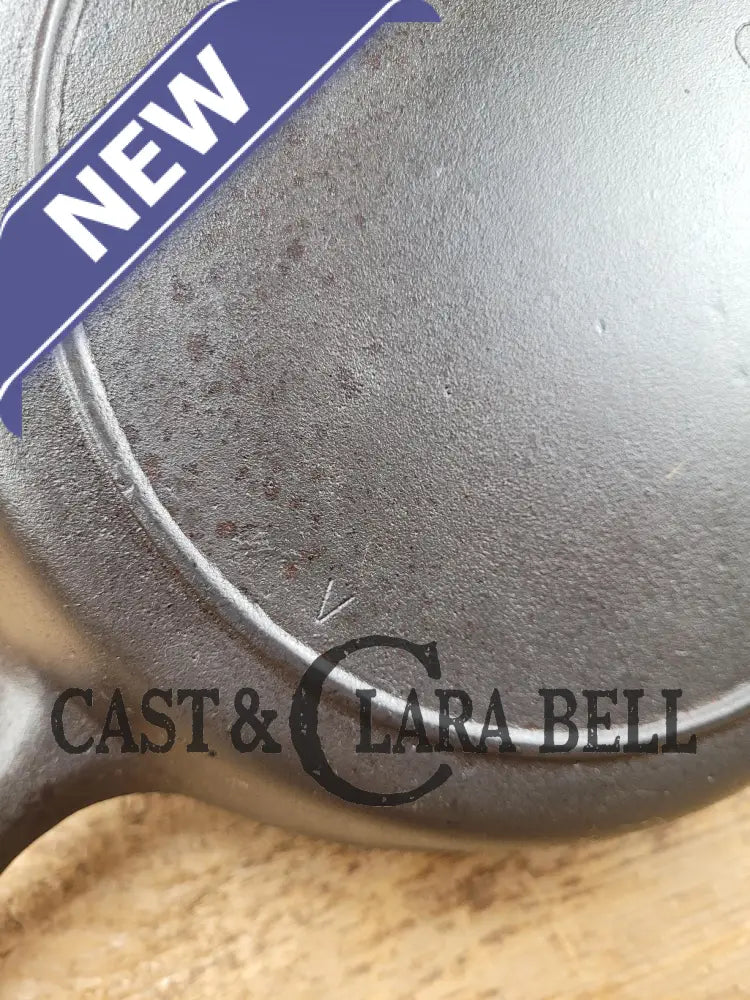 1940’S Era Three Notch Lodge #9 E Cast Iron Skillet. The Clara Bell Classic. Skillet