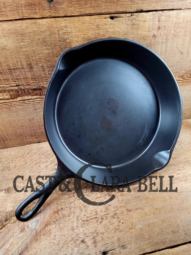 1940’S Era Three Notch Lodge #9 E Cast Iron Skillet. The Clara Bell Classic. Skillet