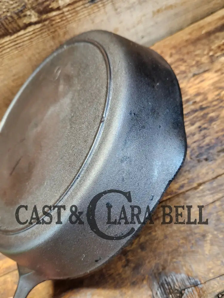 1940’S Era Three Notch Lodge #9 E Cast Iron Skillet. The Clara Bell Classic. Skillet