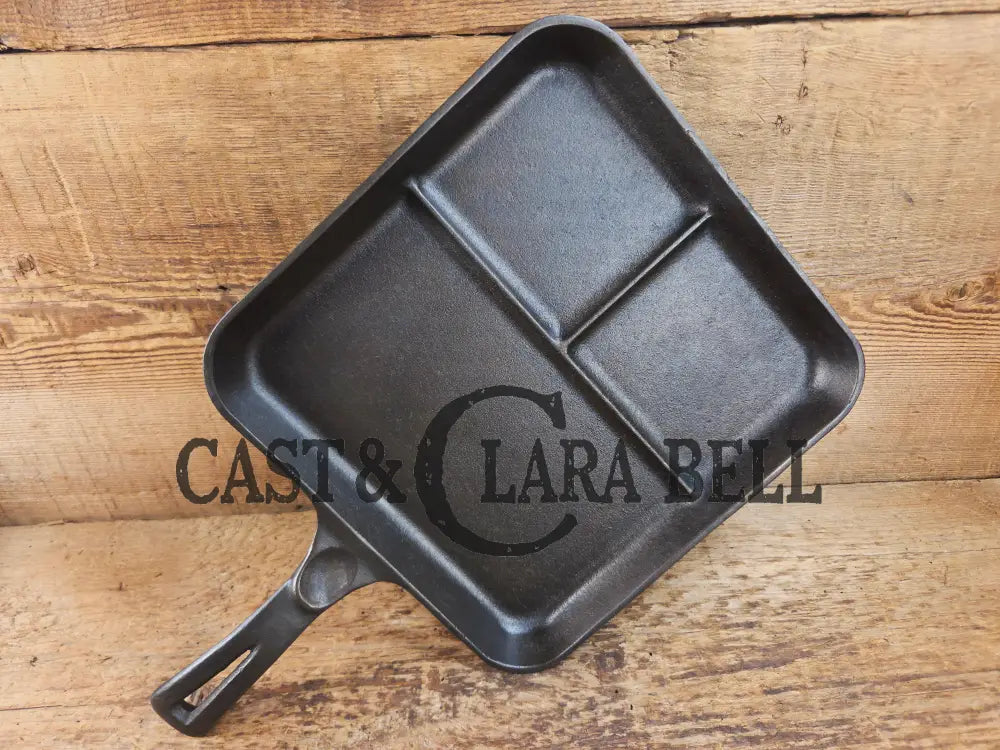 1940’s Era Wagner Ware Bacon and Egg Cast Iron Breakfast Skillet 1101 Square handle. Great gift idea! Skillet